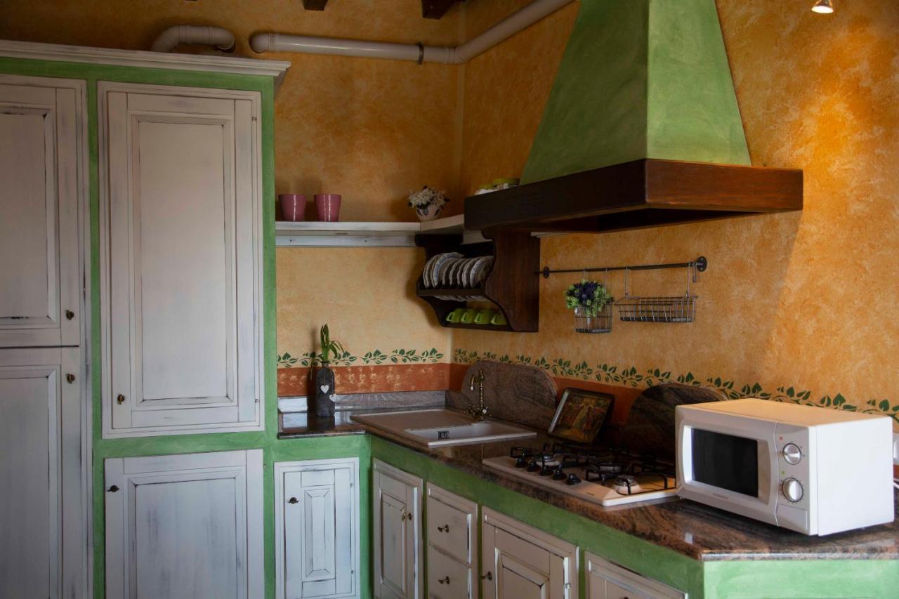 Casa Vacanze Le Tre Casette Ameglia Exterior foto