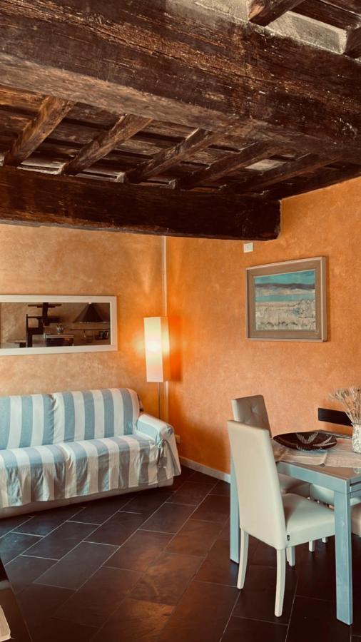 Casa Vacanze Le Tre Casette Ameglia Exterior foto